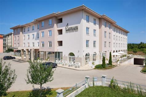 Foto panoramica del Medjugorje Hotel & Spa con vista sull'ambiente circostante