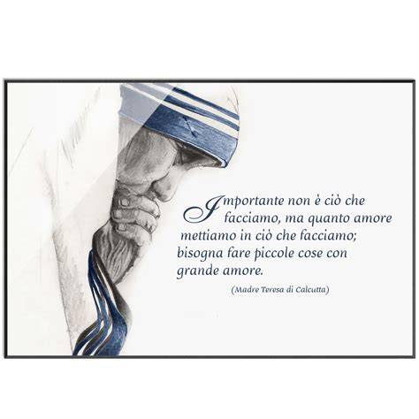 Infografica con citazioni di Madre Teresa sulla vita