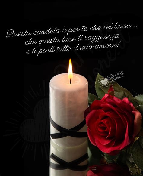 Immagine di persone in preghiera in un luogo sacro, con candele o rosari