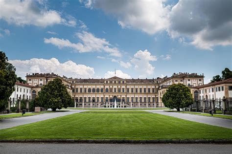Foto panoramica del Saint Georges Premier nel Parco di Monza, con aree esterne