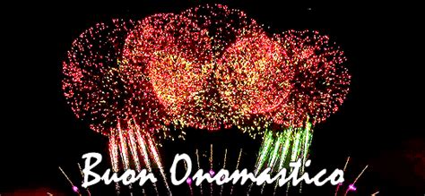 GIF con fuochi d'artificio e la scritta 