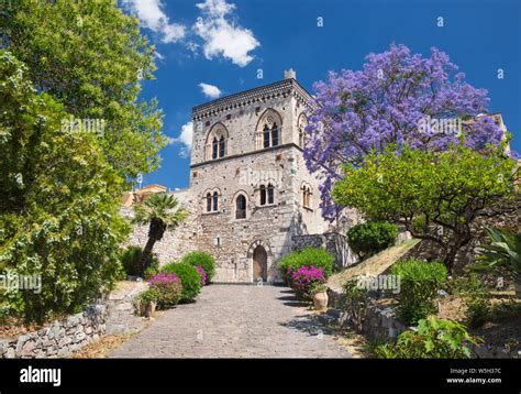 Foto del Palazzo Duchi di Santo Stefano a Taormina