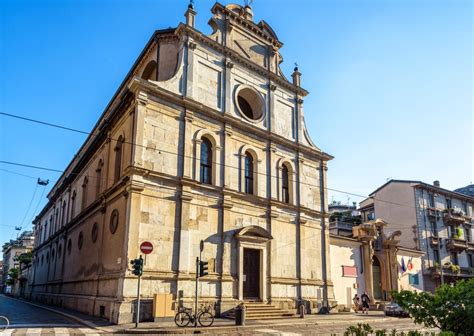 facciata della chiesa di San Maurizio al Monastero Maggiore