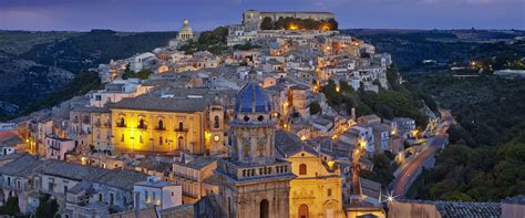 Panorama di Ragusa Ibla con le sue chiese barocche