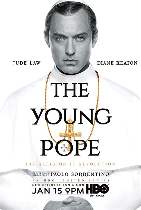 immagine di Lenny Belardo (Jude Law) nei titoli di testa di The Young Pope, con abiti papali e sigaretta