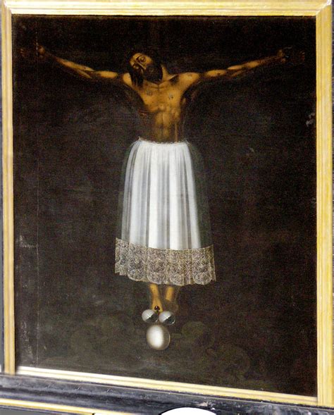 Dipinto del Cristo di Burgos a Scicli, mostrando la veste sacerdotale