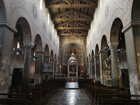 illustrazione storica di Sant'Ambrogio o della cattedrale di Ferentino