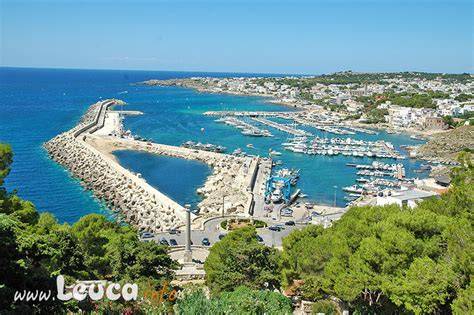 Veduta panoramica di Santa Maria di Leuca all'incrocio dei due mari