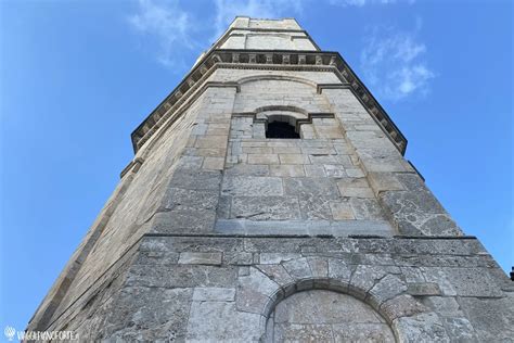 Illustrazione del campanile ottagonale di Monte Sant'Angelo