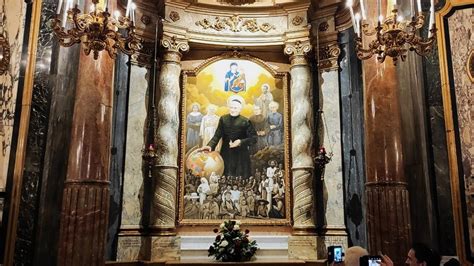 Foto della tomba di San Giuseppe Allamano nella Casa Madre dei Missionari della Consolata