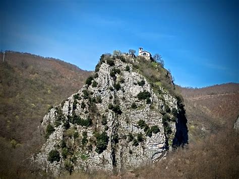 Lo Scoglio di Santa Rita a Roccaporena