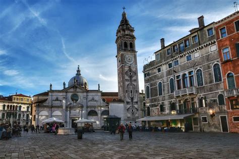 Esterno della palestra Plusfit a Venezia Santa Maria Formosa