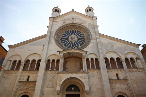 Una foto della facciata dell'Oratorio 