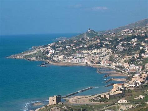 panoramica di Palma di Montechiaro con il mare sullo sfondo