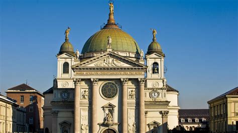 Basilica Maria Ausiliatrice di Torino, esterni