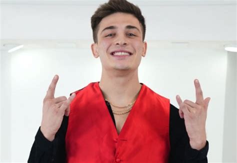 Immagine promozionale di Chase Arcangel in una scena gay