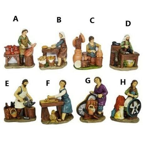 Immagine dettagliata di statuine del presepe dipinte a mano di Due Esse Christmas