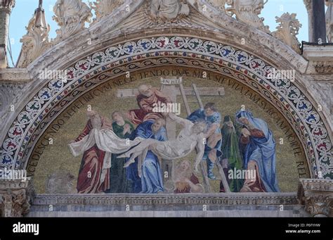 Mosaico della Deposizione dalla croce