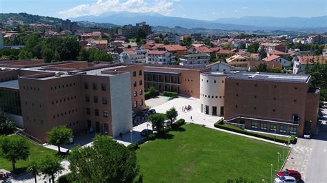 Foto panoramica del campus Madonna delle Piane di Chieti