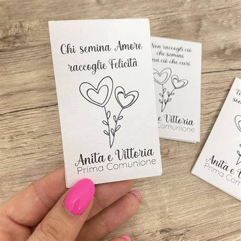 Bustine di semi personalizzate con etichette e vasetti compostabili per bomboniere