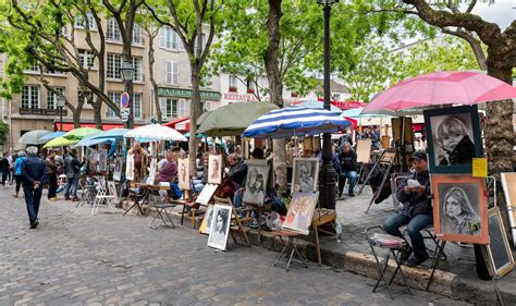 Place du Tertre, la piazza degli artisti a Montmartre