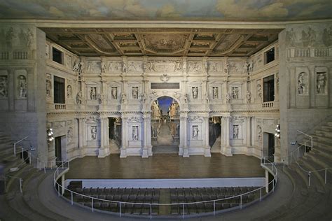 Interno del Teatro Olimpico a Vicenza