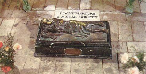Ricostruzione artistica del martirio di Santa Maria Goretti