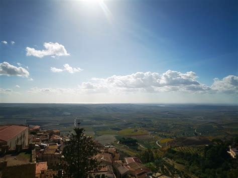 Panorama della valle di Borgomaro