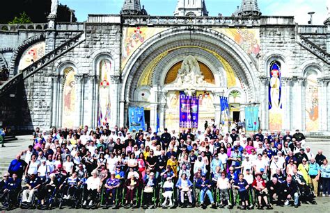 Giovanni Battista Tomassi e i volontari Unitalsi a Lourdes, inizio '900
