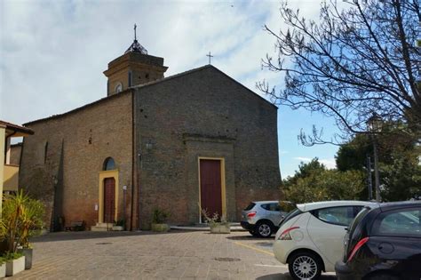 Foto panoramica di Montesilvano Colle con la chiesa di San Michele Arcangelo in evidenza