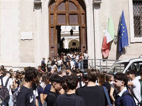 Cronologia sintetica del percorso di studi e ministero di Vito Angiuli