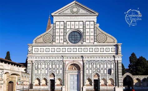 Foto interna dell'attico a Santa Maria Novella: travi a vista, arredi di pregio e interni ristrutturati