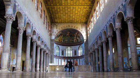 Panoramica storica della Basilica di Santa Sabina a Roma
