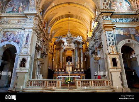 Interno affrescato del Convento di Trinità dei Monti