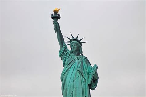 Illustrazione raffigurante i pastori guanches che scoprono la statua della Vergine