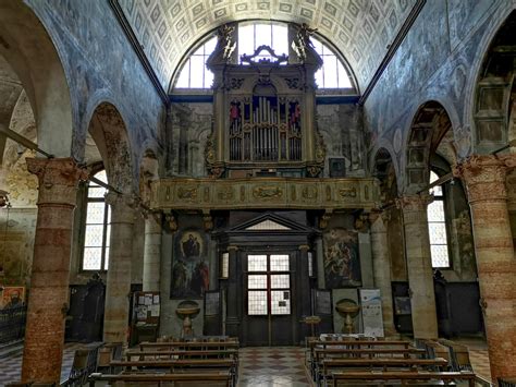 Veduta esterna dell'Abbazia di Santa Maria in Organo, Verona