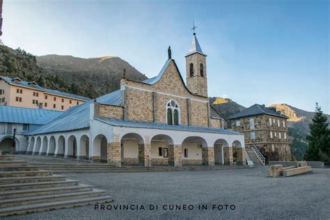 Foto panoramica del Santuario di Sant'Anna di Vinadio