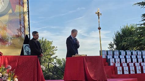 Immagine della celebrazione di chiusura della fase diocesana di beatificazione di Mons. Cognata
