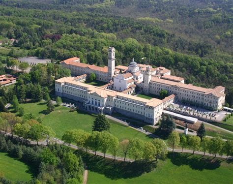 Seminario Arcivescovile di Venegono, architettura storica e ambiente di formazione