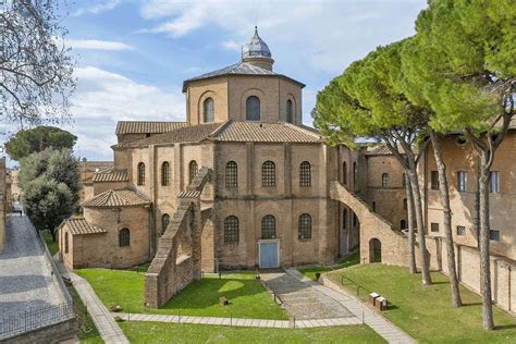 infografica sulla distinzione dei vari San Vitale nella tradizione cattolica