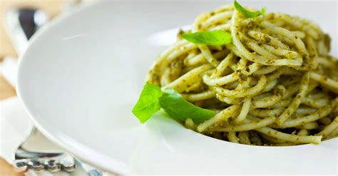 Piatti tipici della cucina ligure serviti nel ristorante dell'Hotel Anthurium