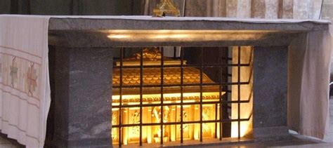 Urna contenente le spoglie di San Tommaso d'Aquino a Tolosa.