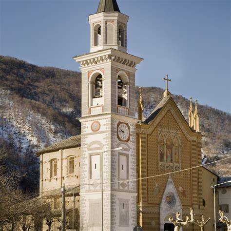 Foto esterna della Parrocchiale dei SS Cosma e Damiano a Mendrisio
