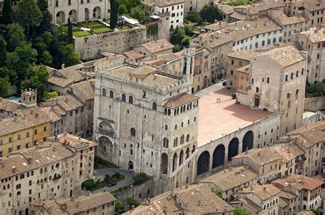 Veduta medievale di Gubbio