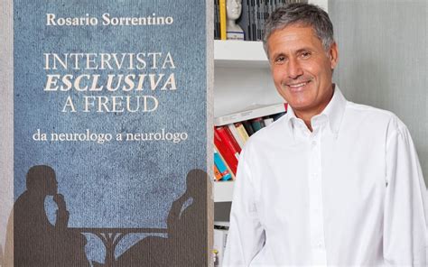 Ritratto del Dott. Rosario Sorrentino, neurologo esperto di attacchi di panico.