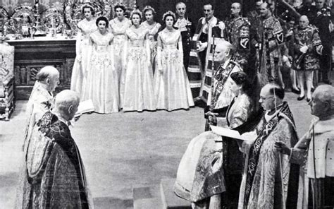 Foto storica della Regina Elisabetta II durante le cerimonie del Giubileo d'Oro