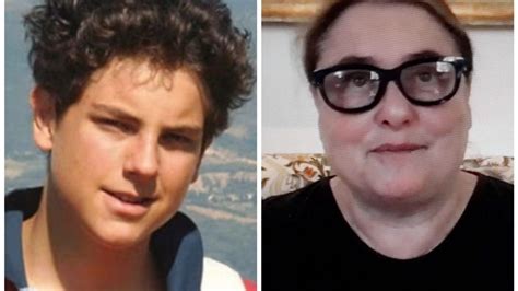 Mamma Antonia Salzano con il piccolo Carlo e l’aula a lui dedicata all'Istituto Leone XIII