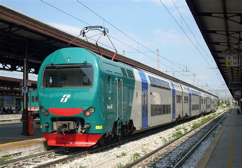 Treno regionale a doppio piano di Trenitalia