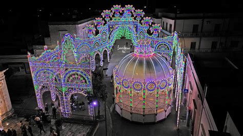 Luminarie spettacolari della festa a Salice Salentino