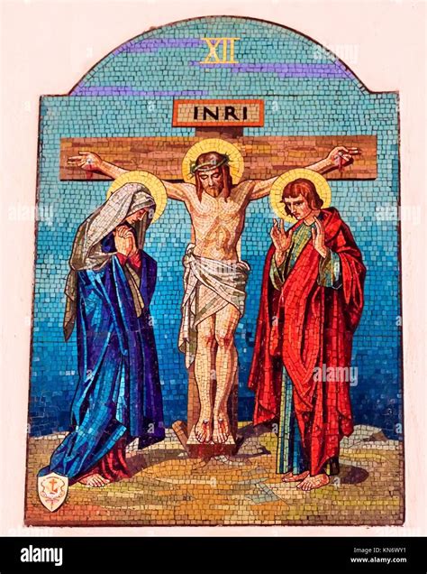 mosaico della crocifissione di Gesù